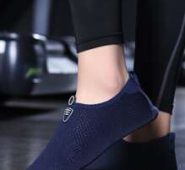 Minimalist Textured Water Shoes