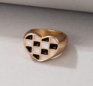 Plaid Graphic Heart Decor Ring
