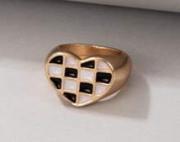 Plaid Graphic Heart Decor Ring