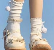 Pom Pom Decor Crew Socks