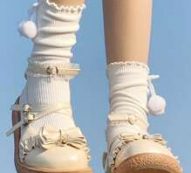 Pom Pom Decor Crew Socks