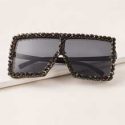 Rhinestone Decor Frame Sunglasses With Case