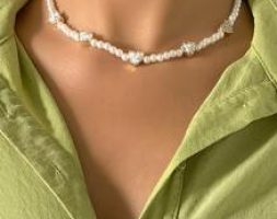 Rhinestone Heart Decor Necklace