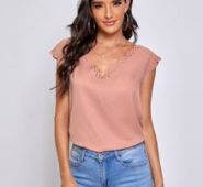 Scalloped Cutout Trim Short Sleeve Top