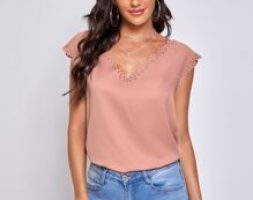 Scalloped Cutout Trim Short Sleeve Top