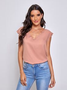 Scalloped Cutout Trim Short Sleeve Top