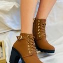 Side Zip Chunky Heeled Boots