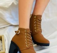 Side Zip Chunky Heeled Boots