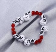 Skull Decor Beaded Bracelet