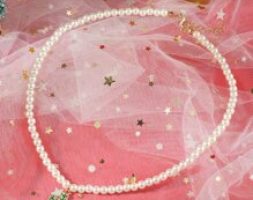 Snowflake Decor Faux Pearl Beaded Necklace