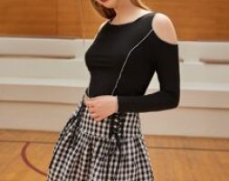 Solid Cold Shoulder Crop Tee