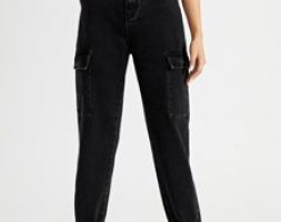 Solid Flap Pocket Jeans