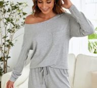 Solid Keyhole Back Lounge Set