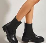 Splicing Design Slip On Chelsea Boots