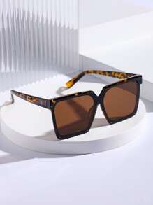 Square Frame Tinted Lens Sunglasses