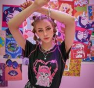 Stitching Trim Figure Graphic Tee