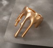 Structured Metal Ring