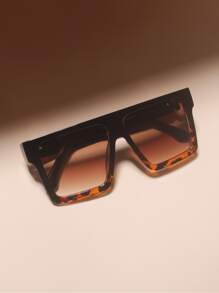 Tortoiseshell Frame Sunglasses