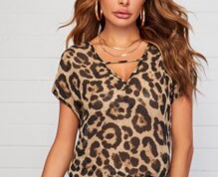 V-cut Front Batwing Sleeve Leopard Top