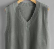 V-neck Crop Sweater Vest